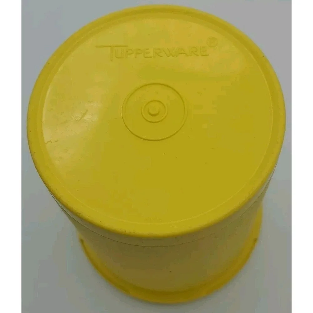 Tupperware Vtg MCM Yellow Servalier Canister #811-14 & Press On‎ Lid 812-44  6